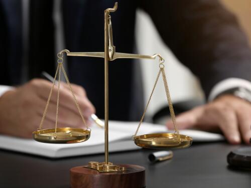冠领律师代理内蒙古包头撤销商业房屋征收补偿决定案胜诉-2